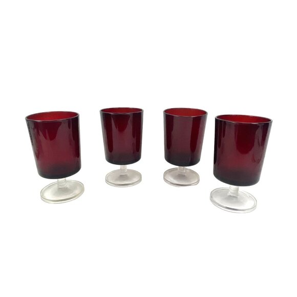 Vintage French Luminarc Ruby Red Wine Glasses Cranberry Glass Set Of Four Vintag - Picture 2 of 7